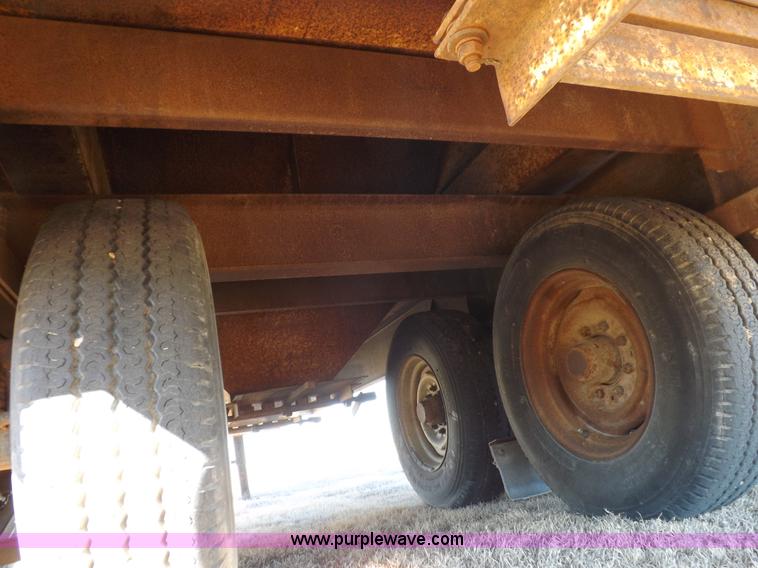 image for item F6361 1978 Rhoman 500 bushel gooseneck grain trailer
