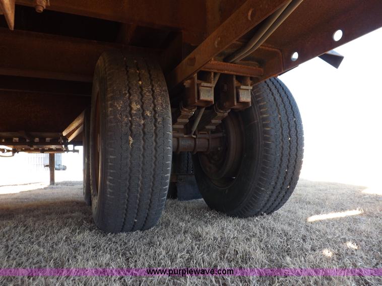 image for item F6361 1978 Rhoman 500 bushel gooseneck grain trailer
