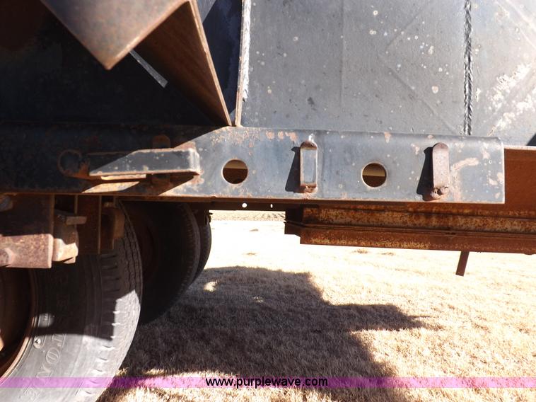 image for item F6361 1978 Rhoman 500 bushel gooseneck grain trailer