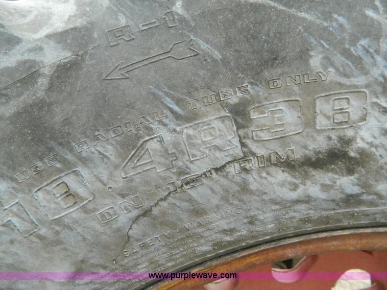 image for item G7604 1968 International F856 tractor