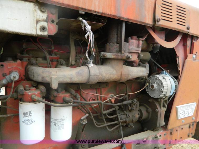 image for item G7604 1968 International F856 tractor