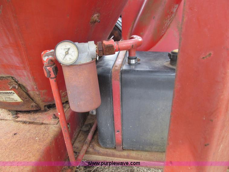 image for item M9252 Gehl grinder mixer with shaft