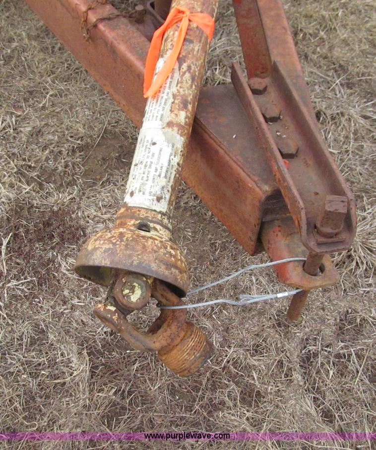 image for item M9252 Gehl grinder mixer with shaft