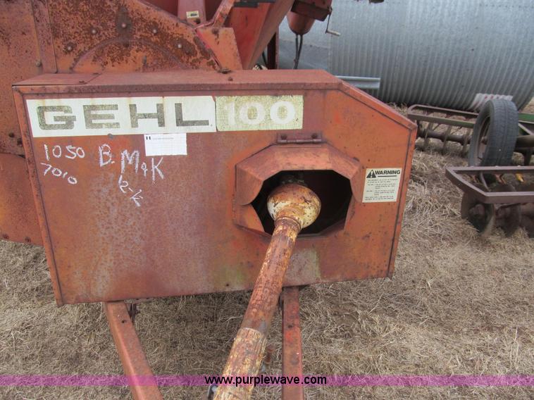 image for item M9252 Gehl grinder mixer with shaft