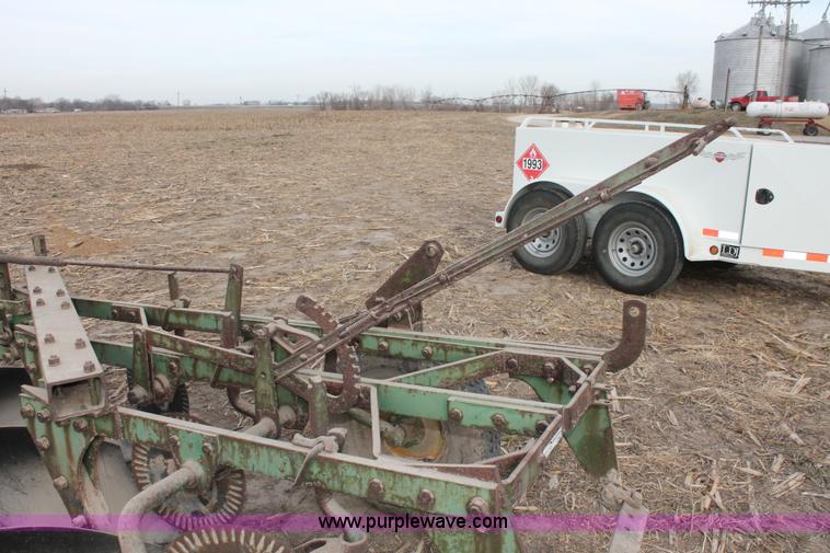 image for item O9431 John Deere three bottom plow