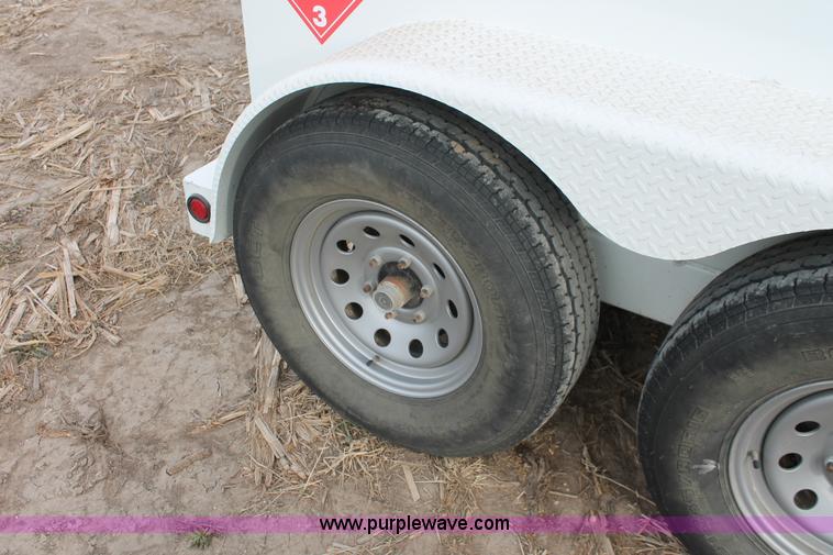 image for item O9432 2010 Thunder Creek LDJ 500 gallon diesel fuel tank trailer