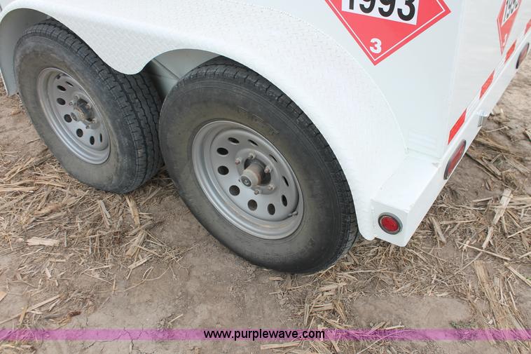 image for item O9432 2010 Thunder Creek LDJ 500 gallon diesel fuel tank trailer