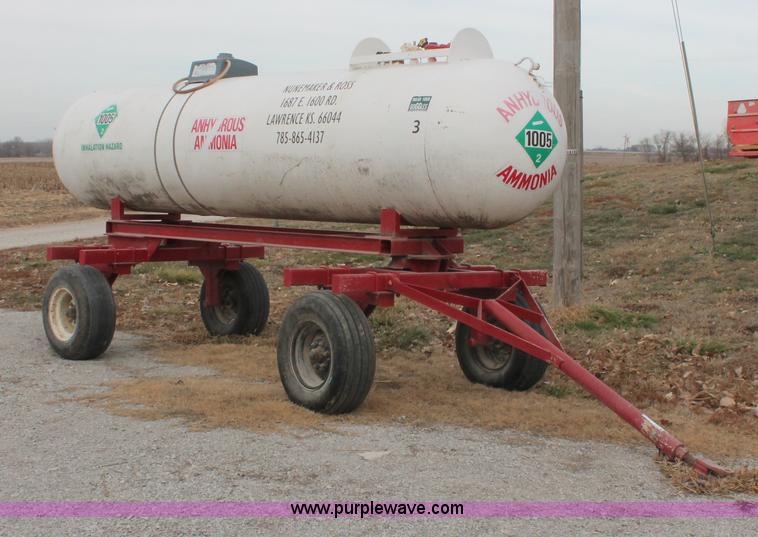 image for item O9433 1,000 gallon NH3 anhydrous ammonia tank