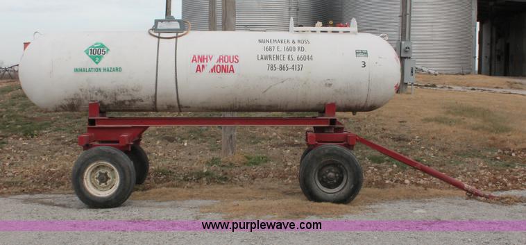 image for item O9433 1,000 gallon NH3 anhydrous ammonia tank