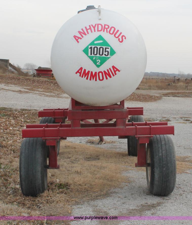image for item O9433 1,000 gallon NH3 anhydrous ammonia tank