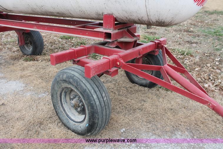image for item O9433 1,000 gallon NH3 anhydrous ammonia tank