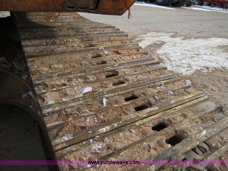 image for item B4550 1995 John Deere 690E LC excavator