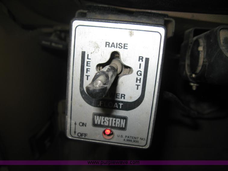 image for item B8461 1989 Ford F250 HD Custom SuperCab plow truck