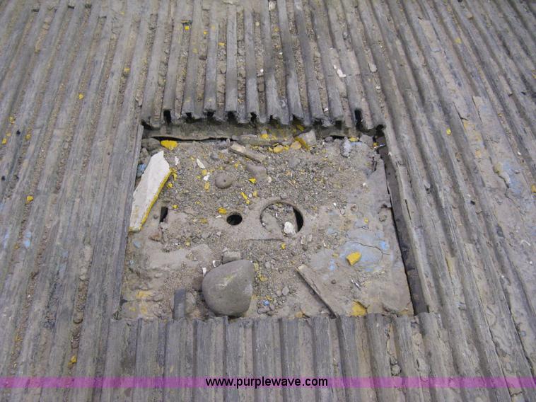 image for item B8461 1989 Ford F250 HD Custom SuperCab plow truck