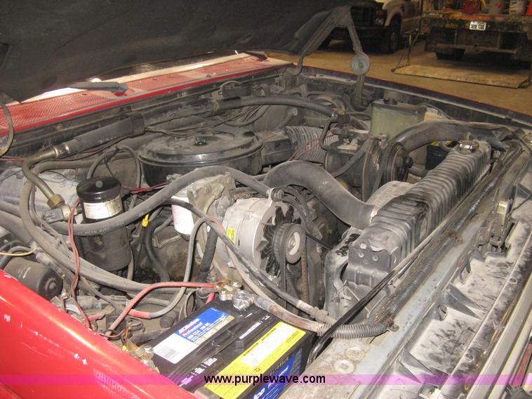 image for item B8461 1989 Ford F250 HD Custom SuperCab plow truck