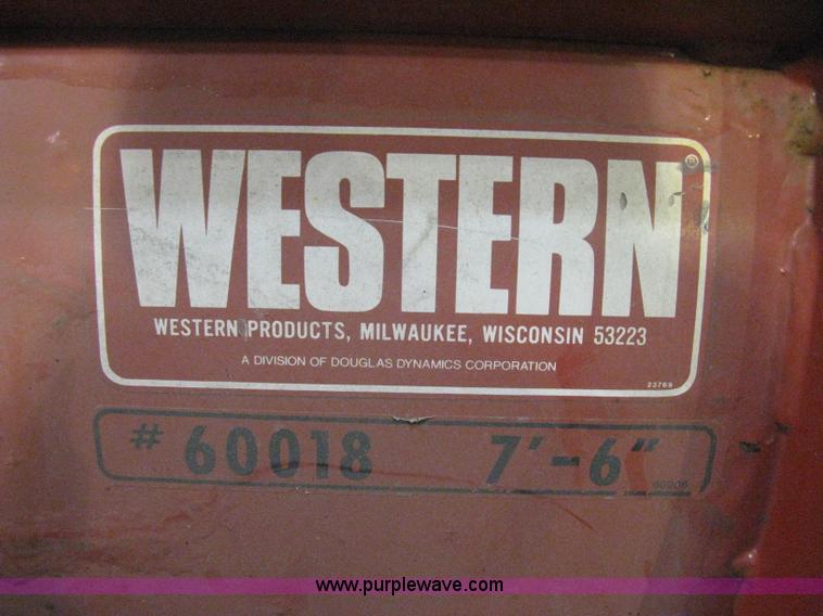 image for item B8461 1989 Ford F250 HD Custom SuperCab plow truck