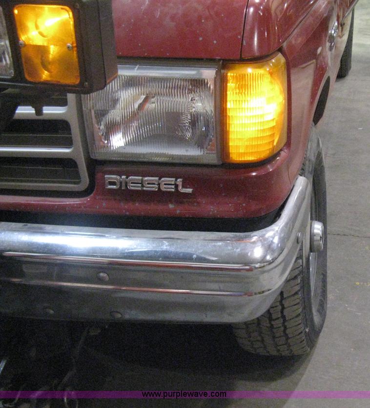 image for item B8461 1989 Ford F250 HD Custom SuperCab plow truck