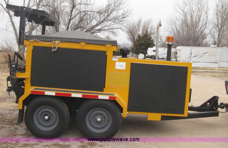 image for item B8463 2007 Schwarze SP10 spray patcher