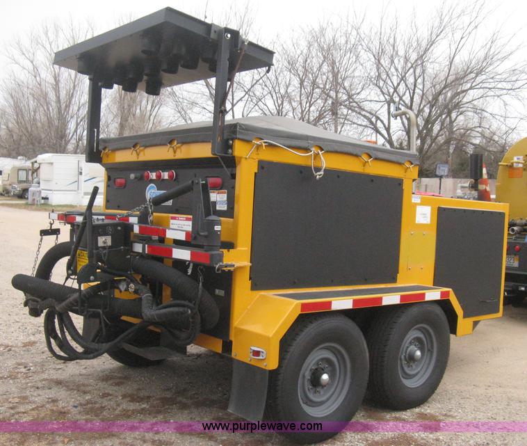 image for item B8463 2007 Schwarze SP10 spray patcher