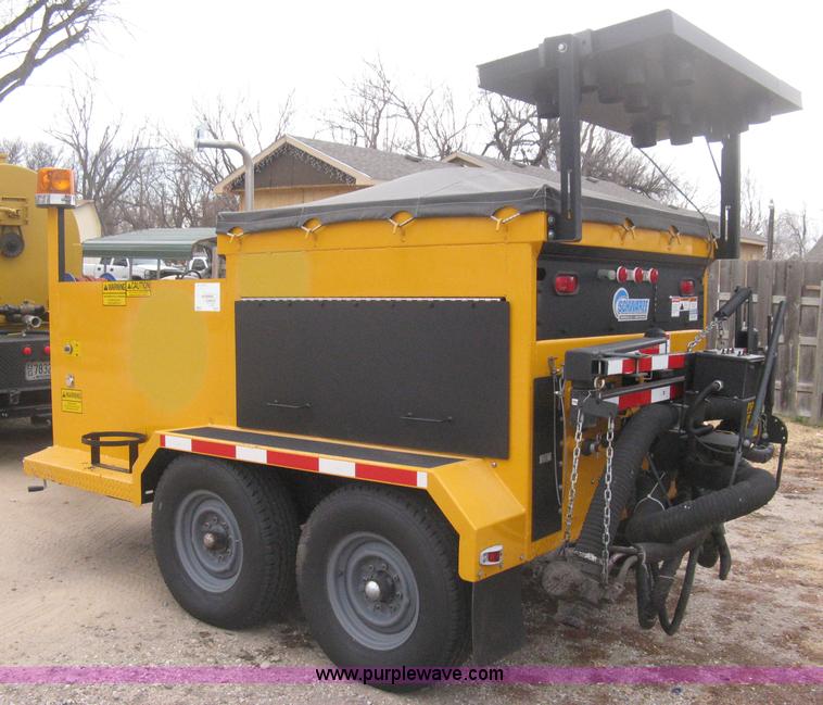 image for item B8463 2007 Schwarze SP10 spray patcher