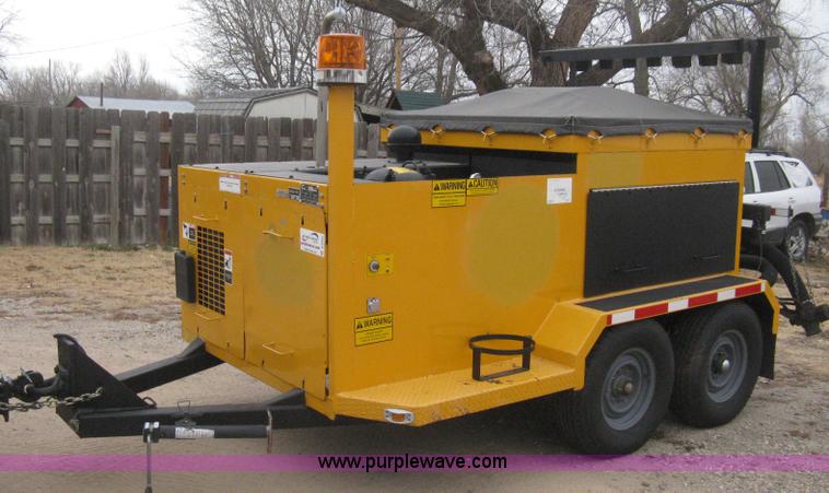 image for item B8463 2007 Schwarze SP10 spray patcher