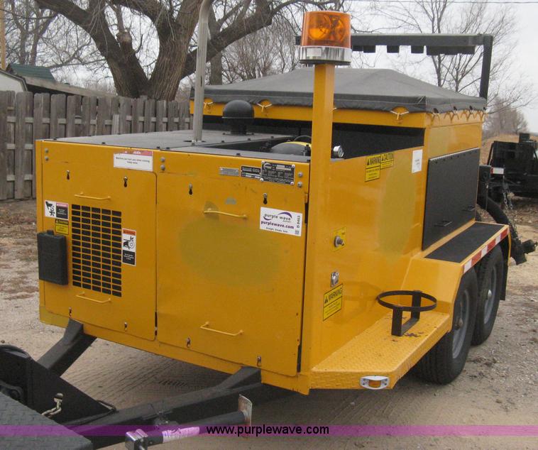 image for item B8463 2007 Schwarze SP10 spray patcher