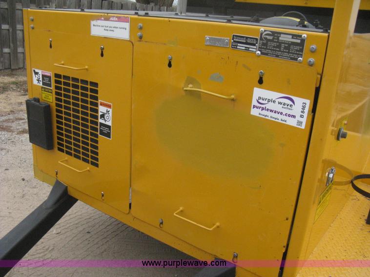 image for item B8463 2007 Schwarze SP10 spray patcher