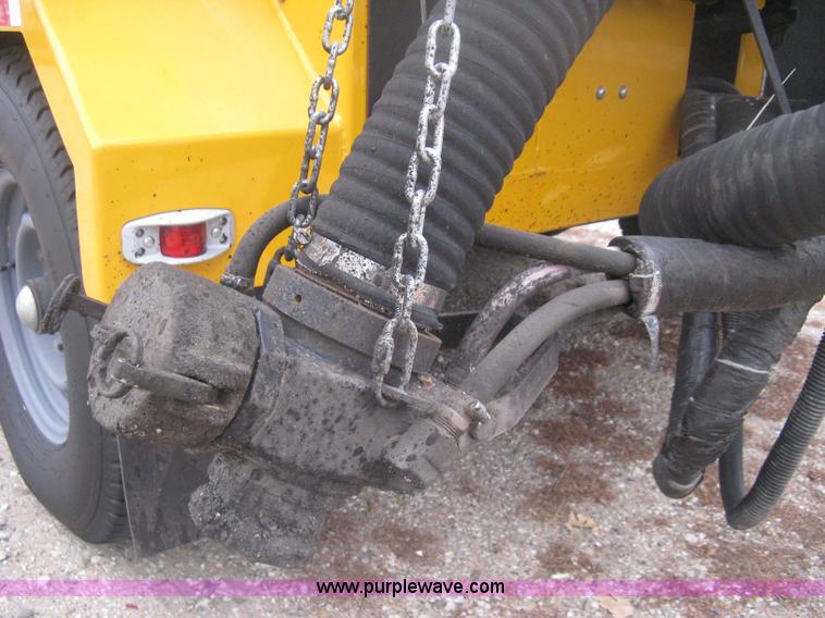 image for item B8463 2007 Schwarze SP10 spray patcher