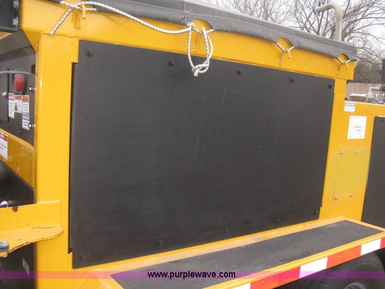 image for item B8463 2007 Schwarze SP10 spray patcher