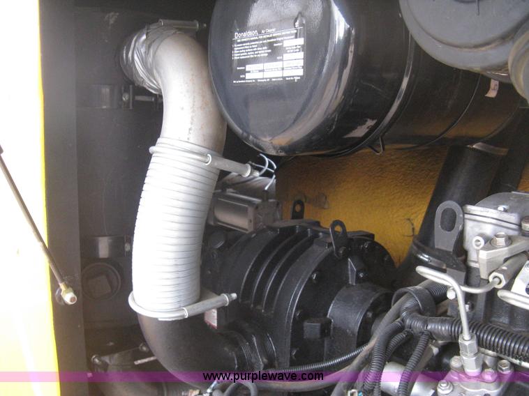 image for item B8463 2007 Schwarze SP10 spray patcher