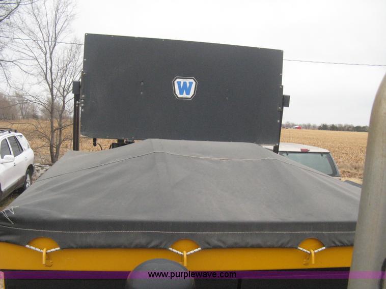 image for item B8463 2007 Schwarze SP10 spray patcher