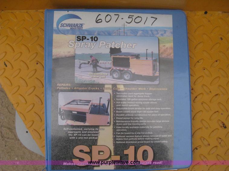 image for item B8463 2007 Schwarze SP10 spray patcher