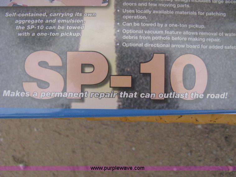 image for item B8463 2007 Schwarze SP10 spray patcher