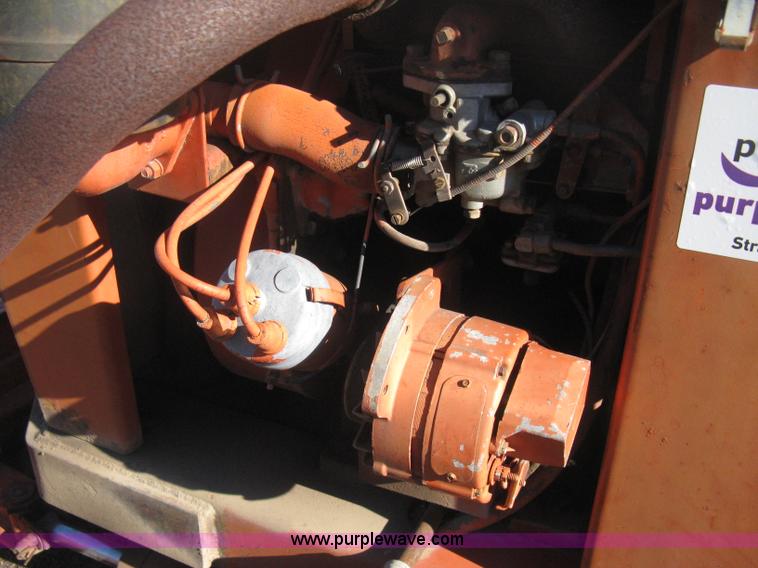 image for item B8470 Ditch Witch J20 trencher