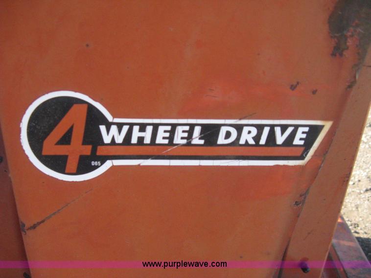 image for item B8470 Ditch Witch J20 trencher