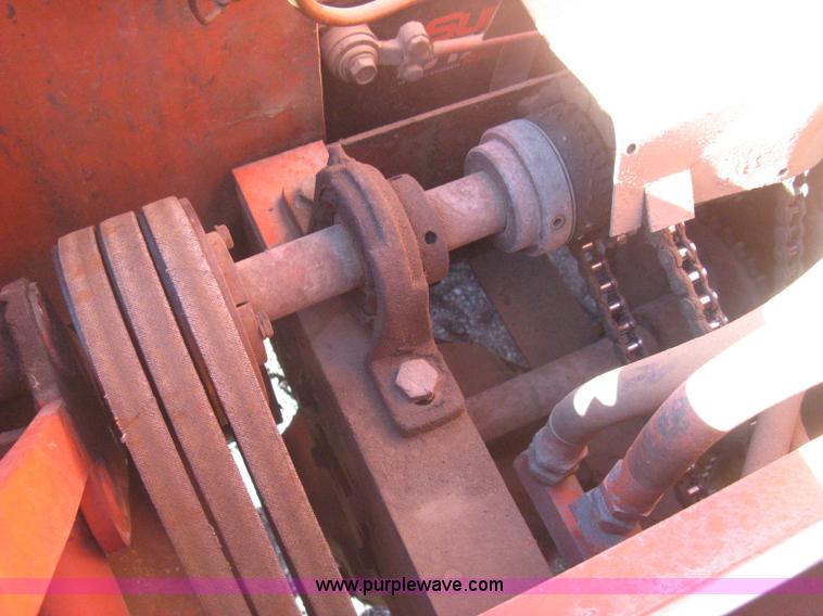 image for item B8470 Ditch Witch J20 trencher