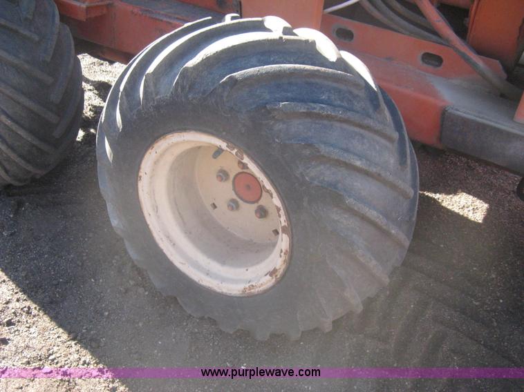 image for item B8470 Ditch Witch J20 trencher