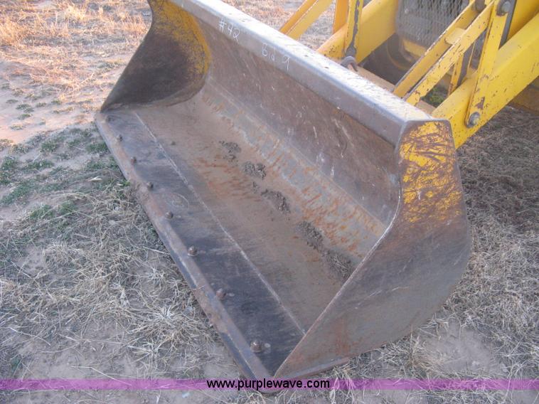 image for item B8476 1990 JCB 1400B Extradig backhoe