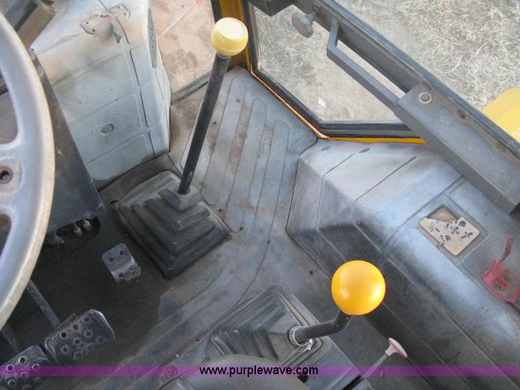 image for item B8476 1990 JCB 1400B Extradig backhoe