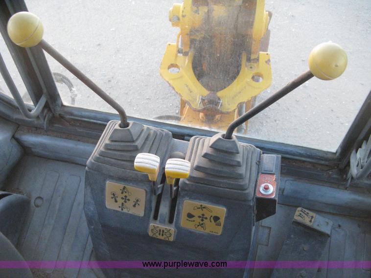 image for item B8476 1990 JCB 1400B Extradig backhoe