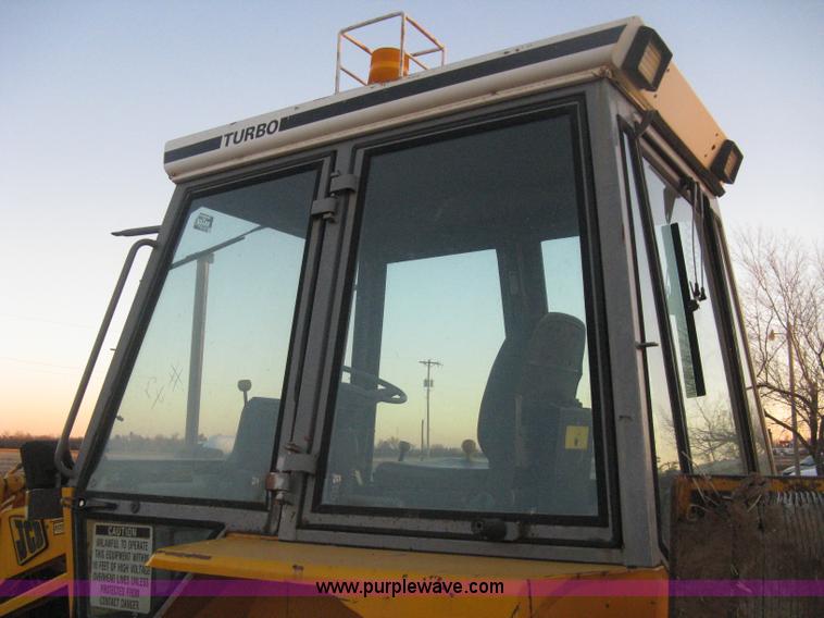 image for item B8476 1990 JCB 1400B Extradig backhoe