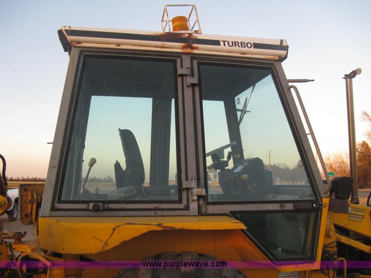 image for item B8476 1990 JCB 1400B Extradig backhoe