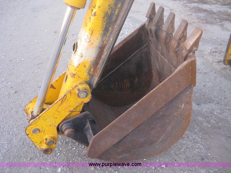 image for item B8476 1990 JCB 1400B Extradig backhoe