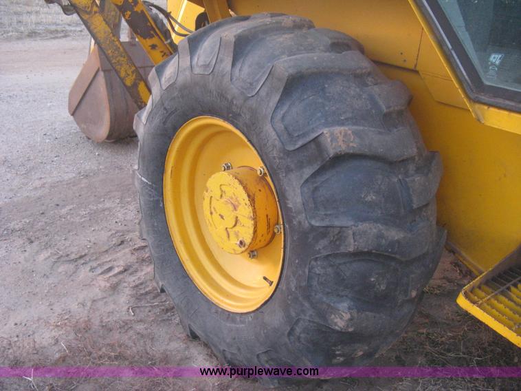 image for item B8476 1990 JCB 1400B Extradig backhoe