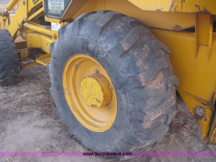 image for item B8476 1990 JCB 1400B Extradig backhoe