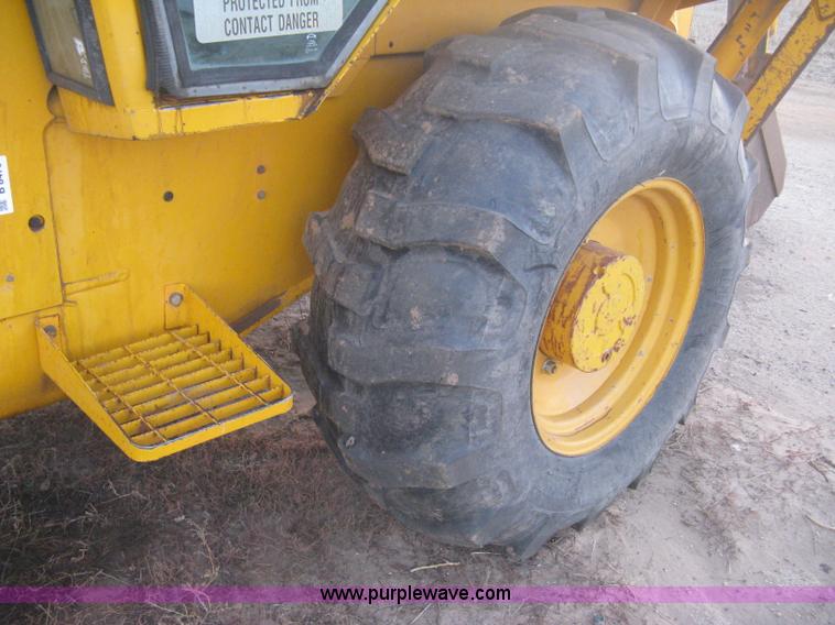 image for item B8476 1990 JCB 1400B Extradig backhoe