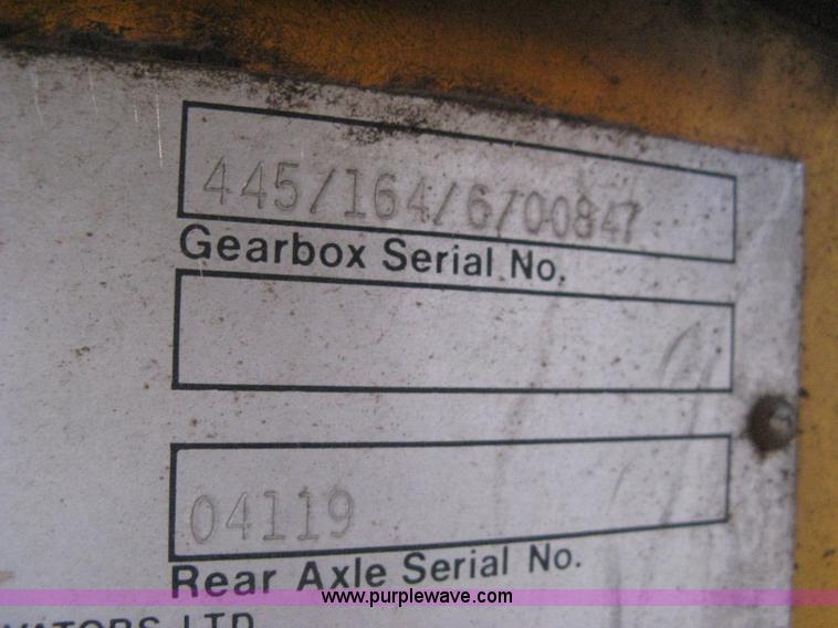 image for item B8476 1990 JCB 1400B Extradig backhoe