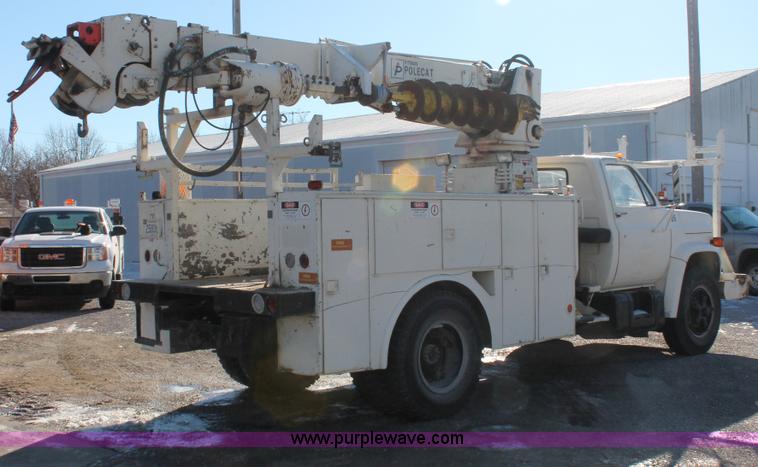 image for item E2811 1984 Chevrolet Kodiak C7D042 Digger Derrick truck