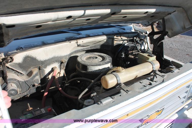 image for item E2811 1984 Chevrolet Kodiak C7D042 Digger Derrick truck