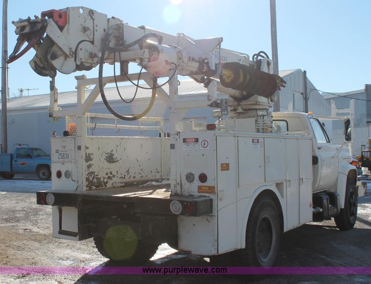 image for item E2811 1984 Chevrolet Kodiak C7D042 Digger Derrick truck